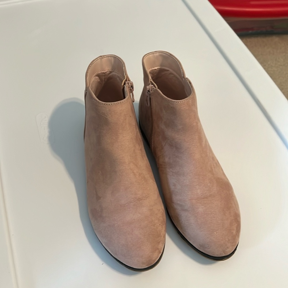 Girls Cat and Jack Ankle Boots with Zipper- Light Pinkk